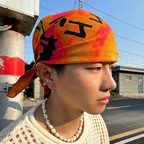 Orange Sunset Square Bandana — vista frontale