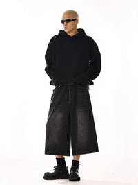 Oversized Black Long Jorts — in alternativa