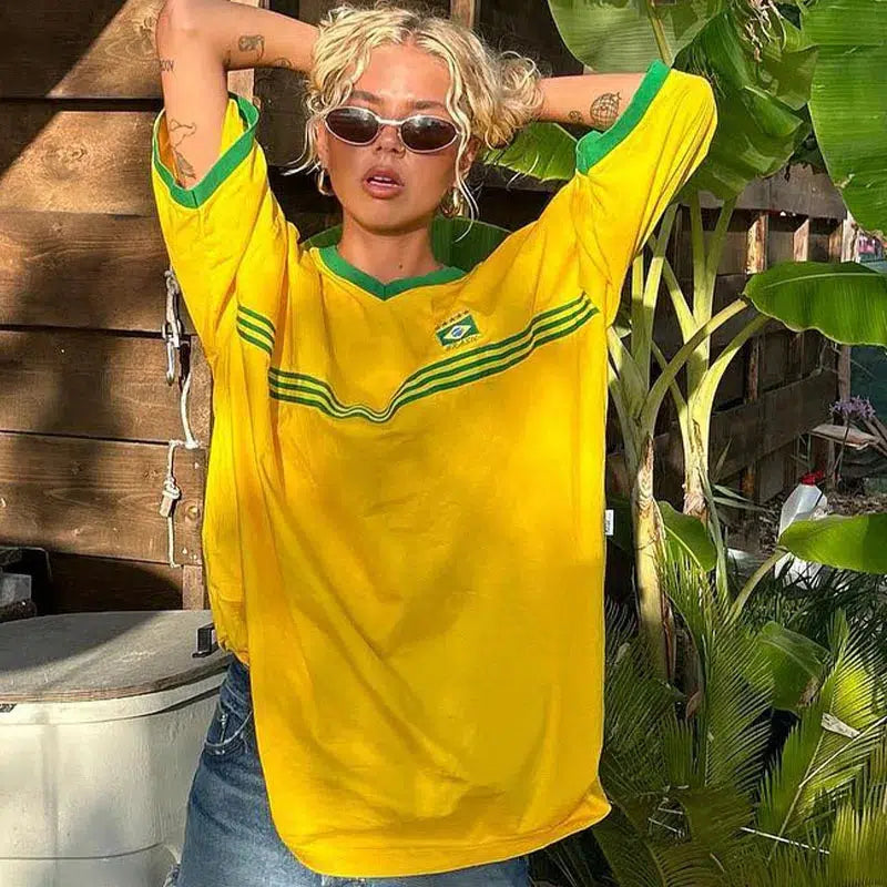 Oversized Brazil T Shirt — vista laterale