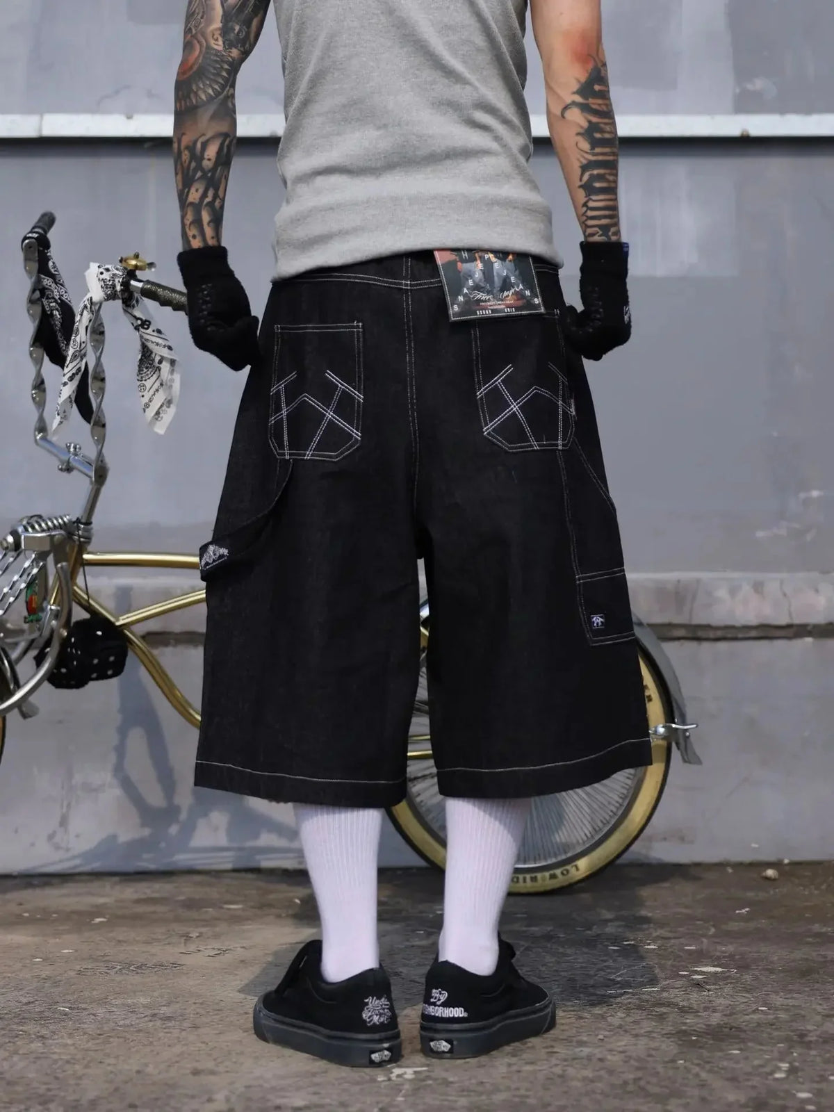 Oversized Jean Shorts Jorts — vista laterale
