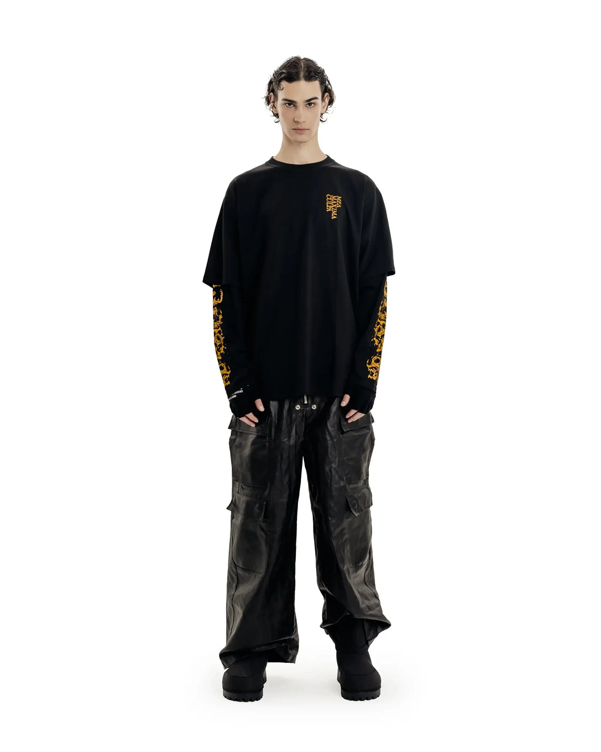 Oversized Justice Graphic Long Sleeve Top — dettaglio della stampa