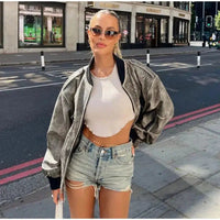 Oversized Leather Bomber Jacket — dettaglio della stampa