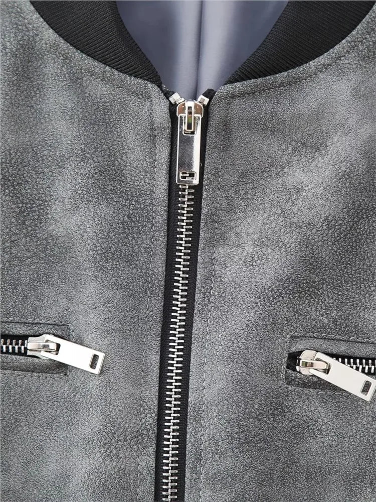 Oversized Leather Bomber Jacket — dettaglio del tessuto