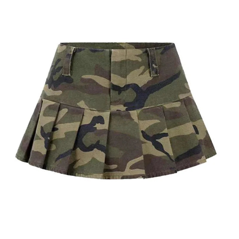 Pleated Camouflage Mini Skirt — vista frontale