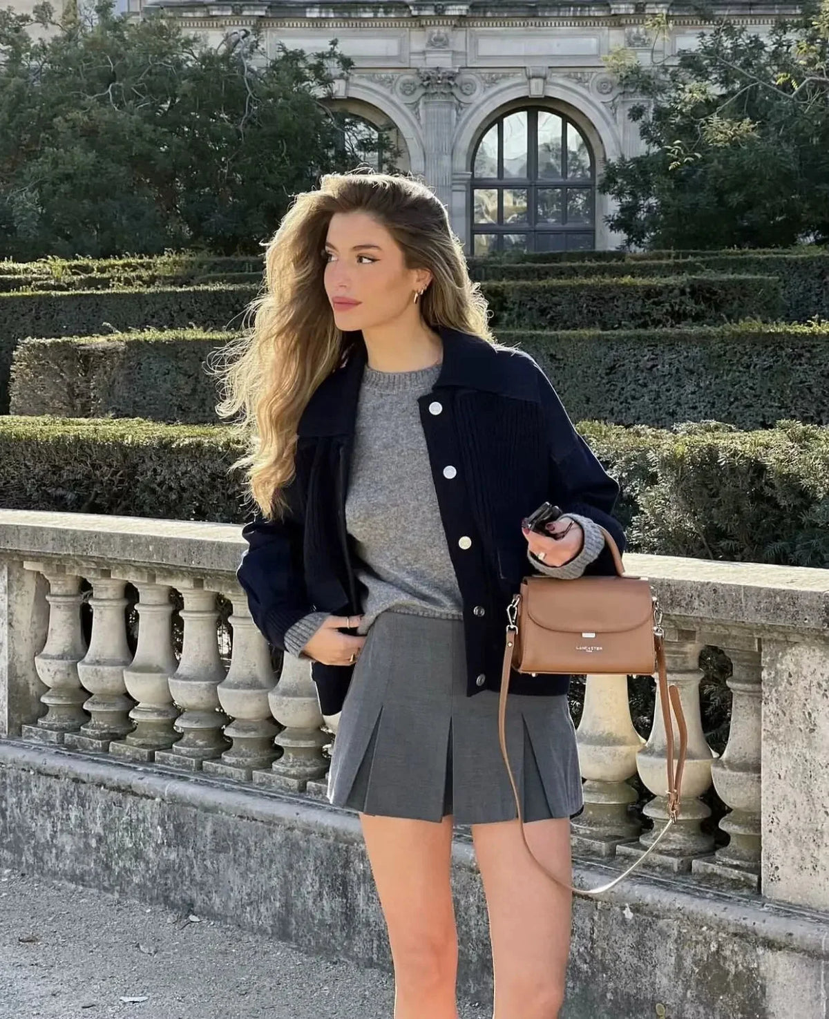 Pleated Mid Waist Mini Skirt — vista frontale