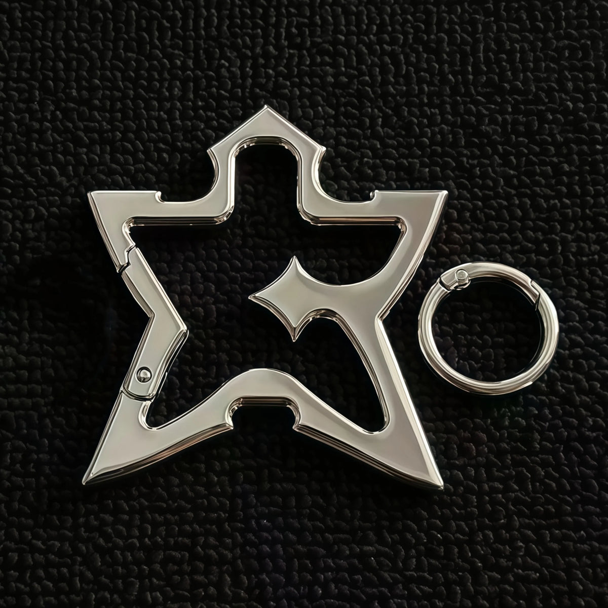 Pointed Star Belt Loop Carabiner Keychain — vista posteriore