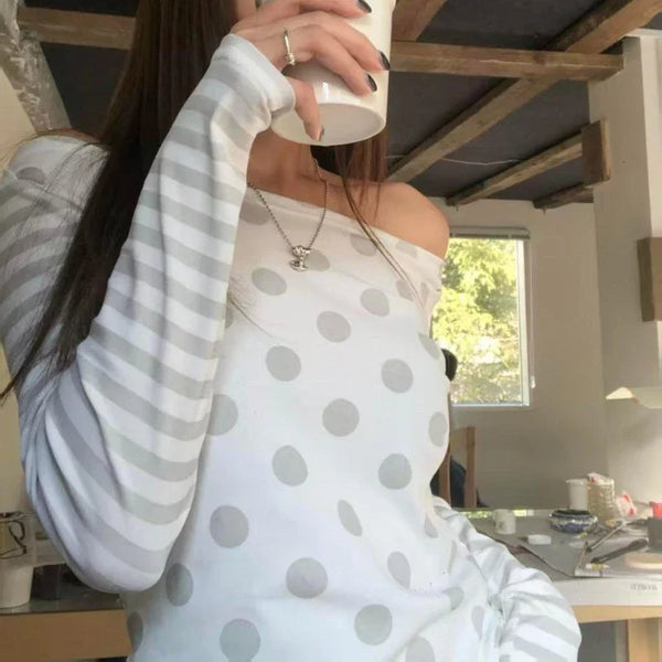 Polka Dot Striped Long Sleeve Off Shoulder Top — vista frontale