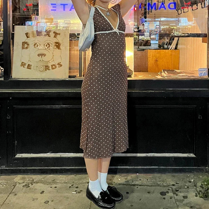 Polka Dot V Neck Midi Dress — vista posteriore