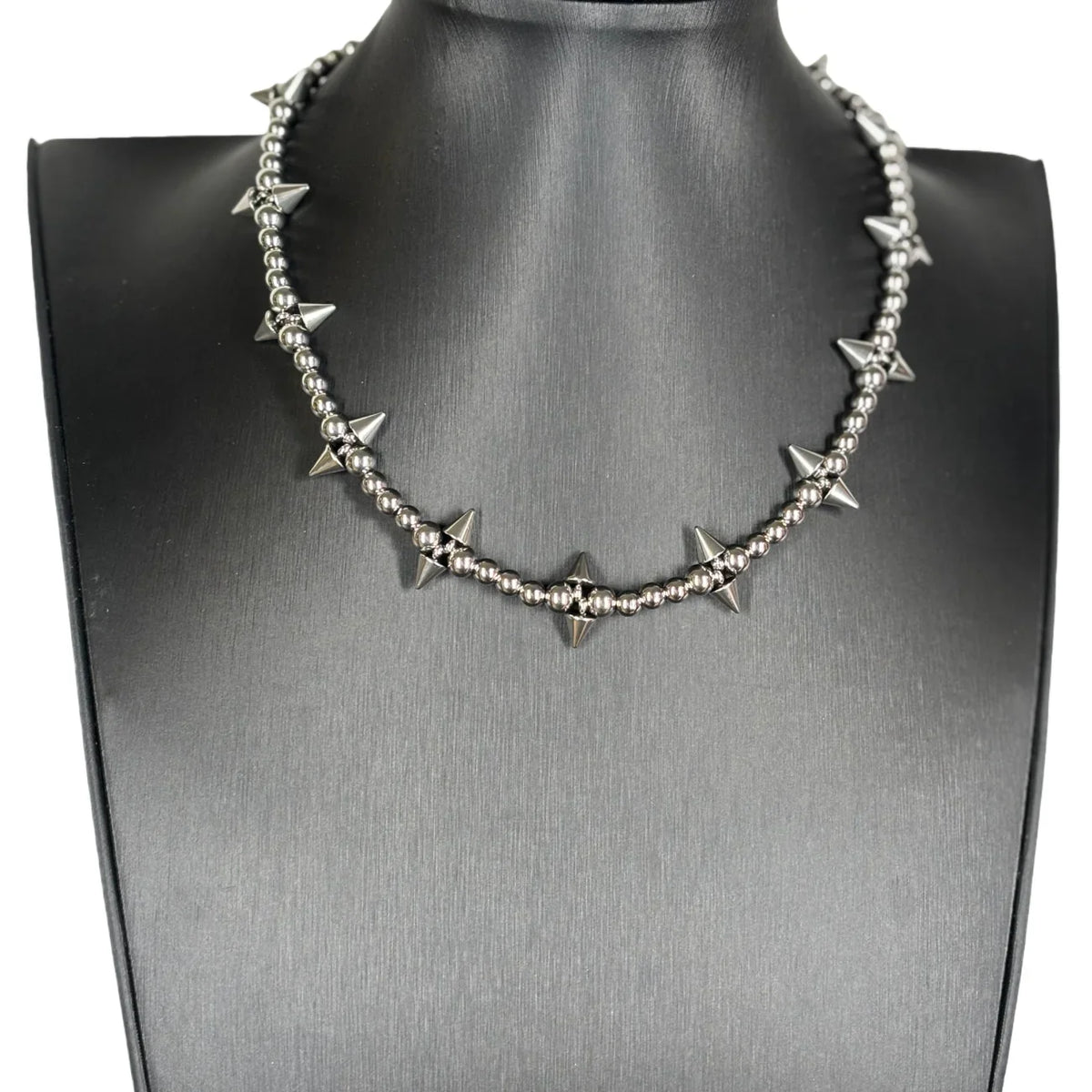 Punk Spike Choker Necklace — dettaglio della stampa