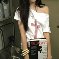 Red Cross Graphic Loose Off Shoulder Top — vista posteriore