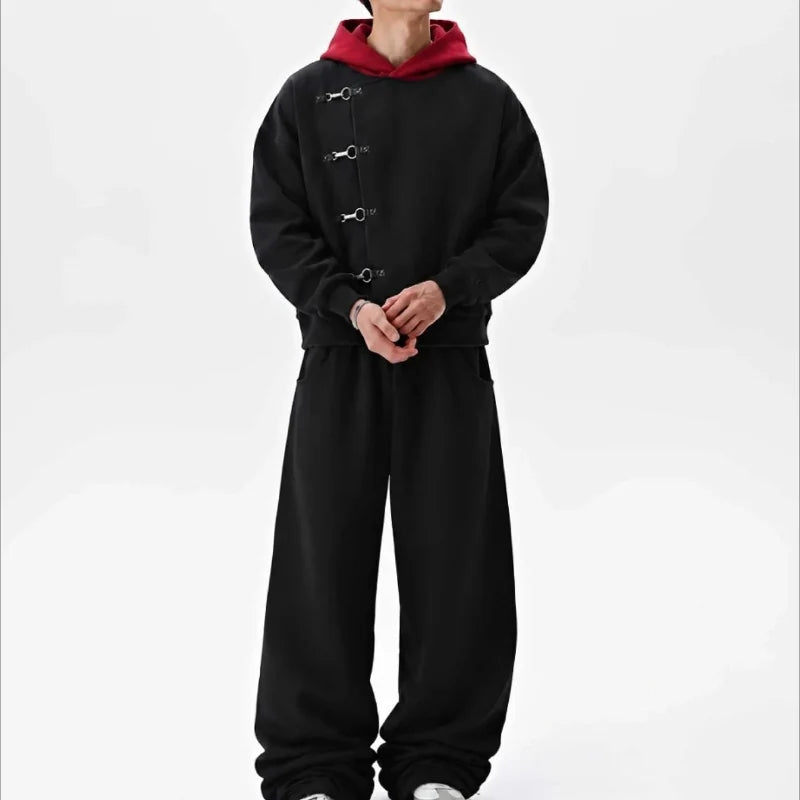 Red Hood Oversized Black Metal Clasp Hoodie — vista posteriore