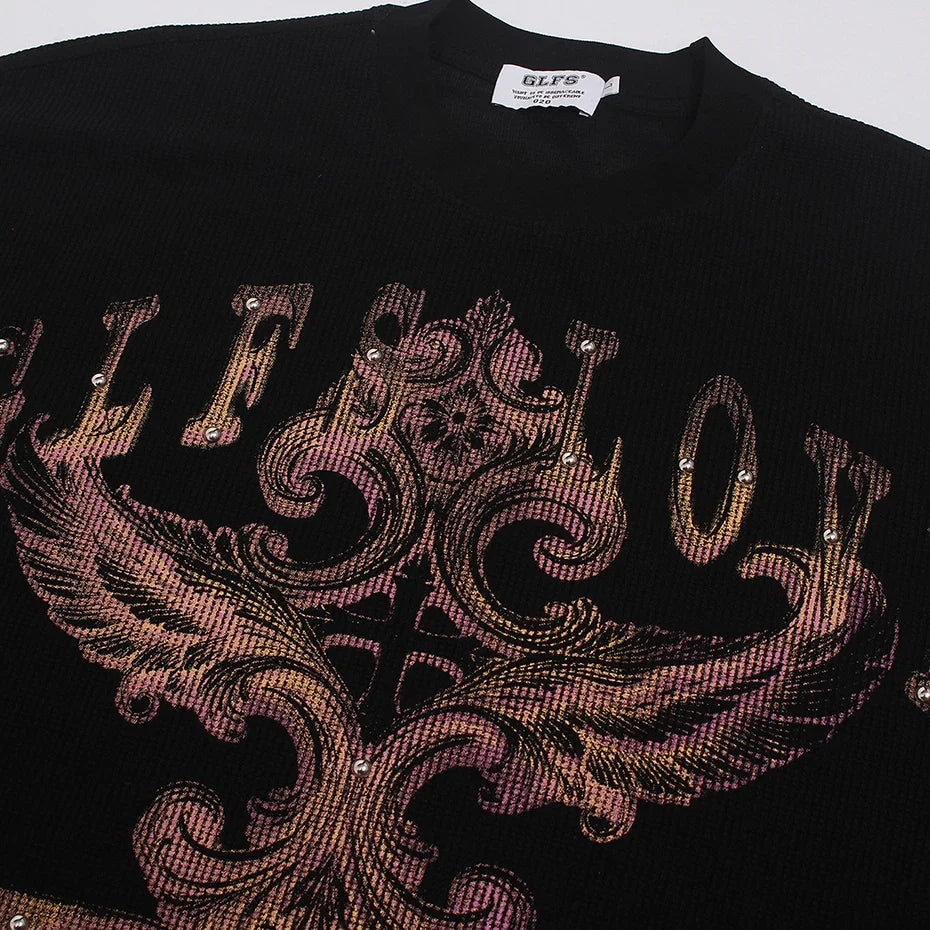 "Regal" Rivet Graphic Long Sleeve Top — dettaglio