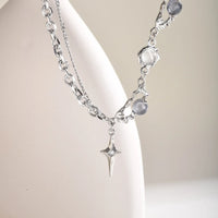 Resin Bead Cross Pendant Necklace — dettaglio