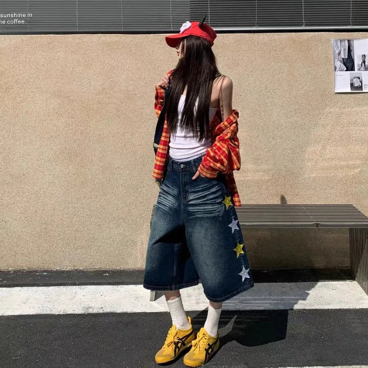 Retro Embroidered Star Jorts — dettaglio