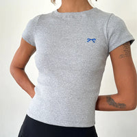 Ribbon Bow Plain Baby Tee — dettaglio