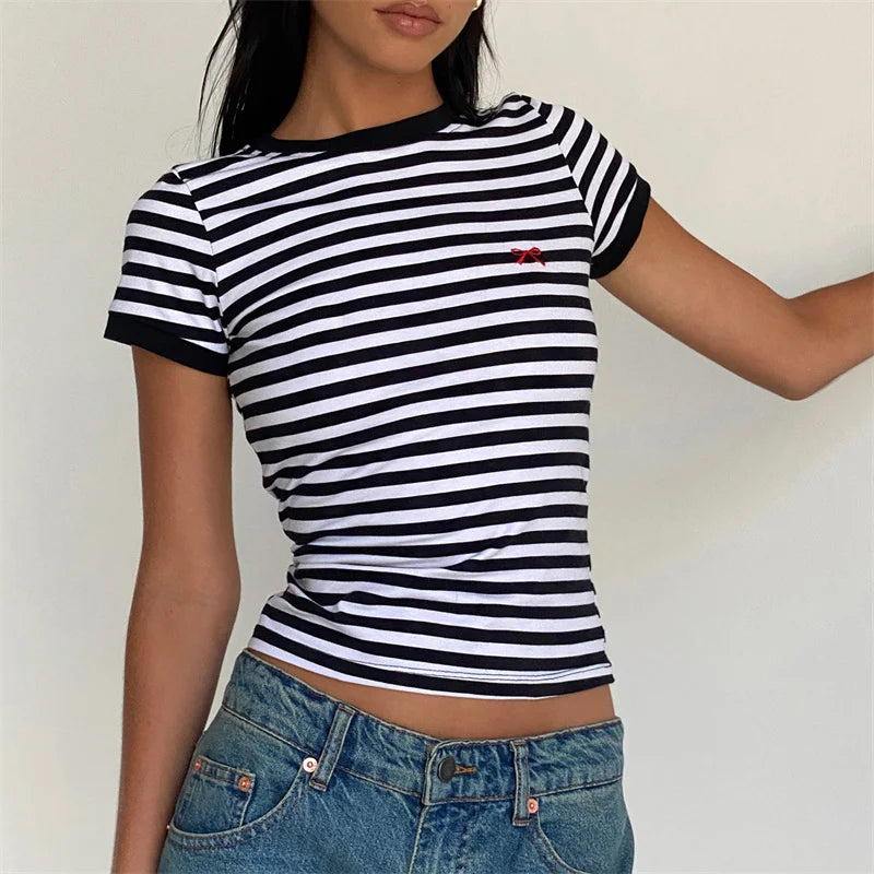 Ribbon Bow Plain Baby Tee — dettaglio del tessuto