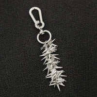 Rivet Charm Belt Loop Keychain — vista frontale