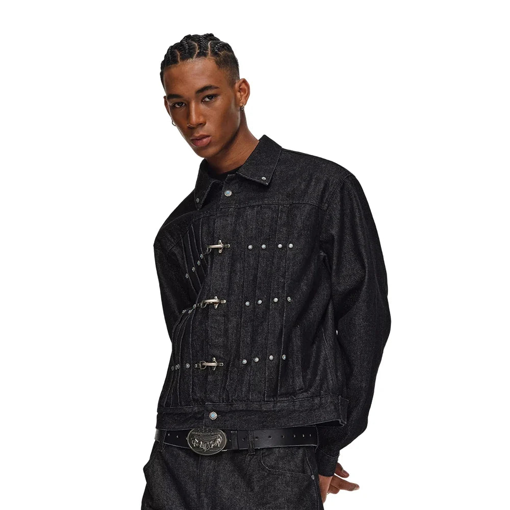 Rivet Clasp Raw Denim Jacket — dettaglio