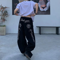 Rose Floral Embroidered Black Baggy Jeans — dettaglio