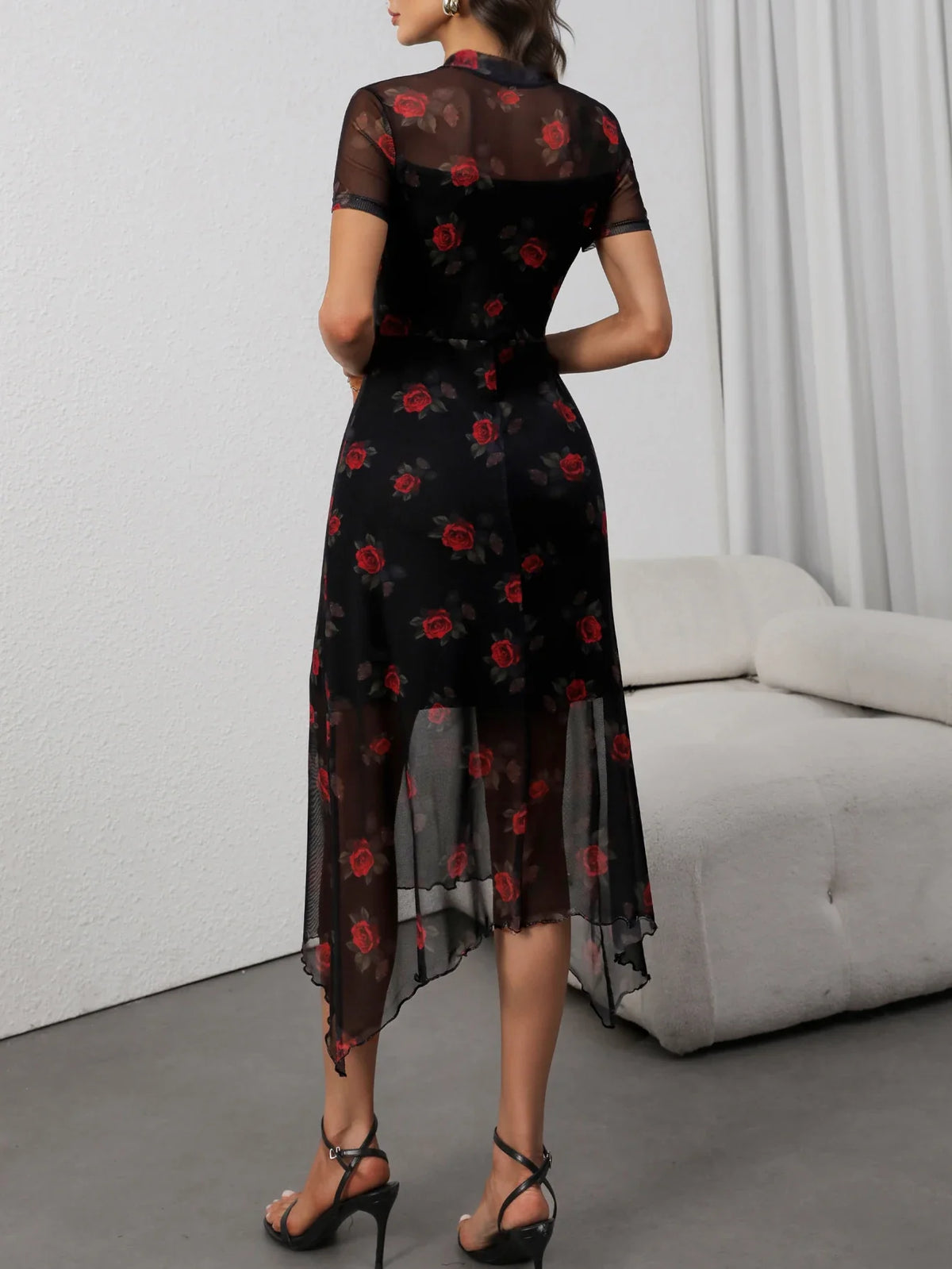 Rose Thorn Print Mini Dress — vista laterale