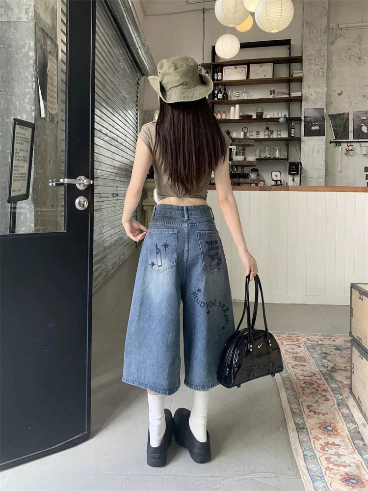 Scrapbook Graphic High Waist Denim Shorts Jorts — dettaglio
