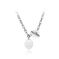 Scriptured Heart Charm Pendant Necklace — dettaglio