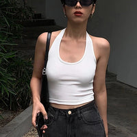 Sexy Backless Cropped Halter Top — vista frontale