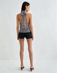 Sheer Lace Layered Halter Top — dettaglio del tessuto