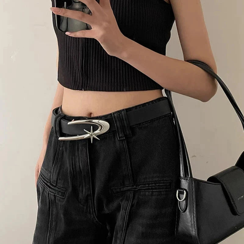 Shooting Star Crescent Moon Belt — dettaglio