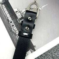 Signature R Buckle Leather Belt — in alternativa