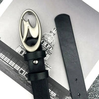 Signature R Buckle Leather Belt — vista laterale