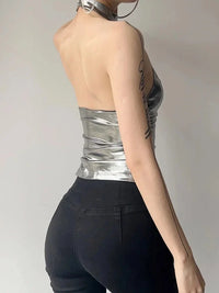 Silver Metallic Backless Halter Top — dettaglio del tessuto