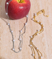 Simulated Pearl Layered Stacking Necklace — vista laterale