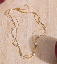 Simulated Pearl Layered Stacking Necklace — dettaglio del tessuto