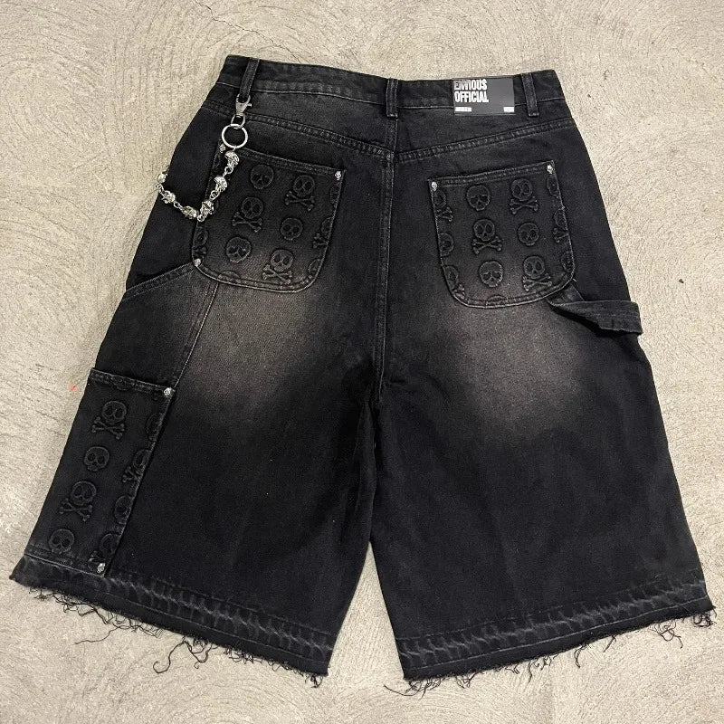 Skull Print Denim Carpenter Jorts — dettaglio della stampa