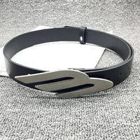 Sloped M Snap Belt — vista posteriore
