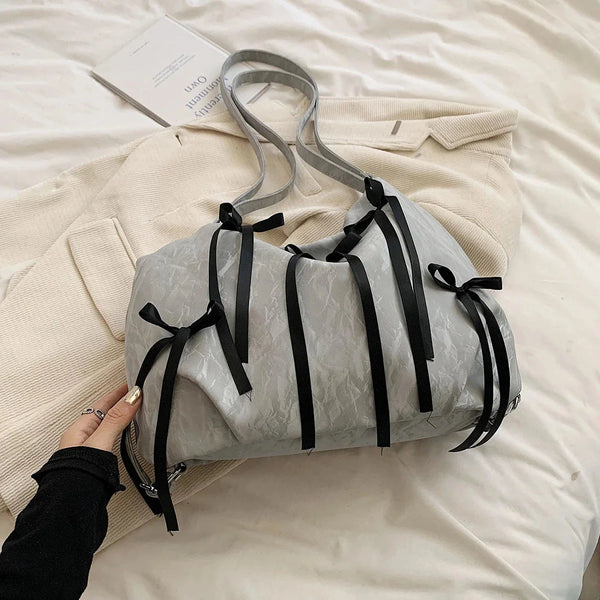 Small Ribbon Leather Shoulder Handbags — vista frontale