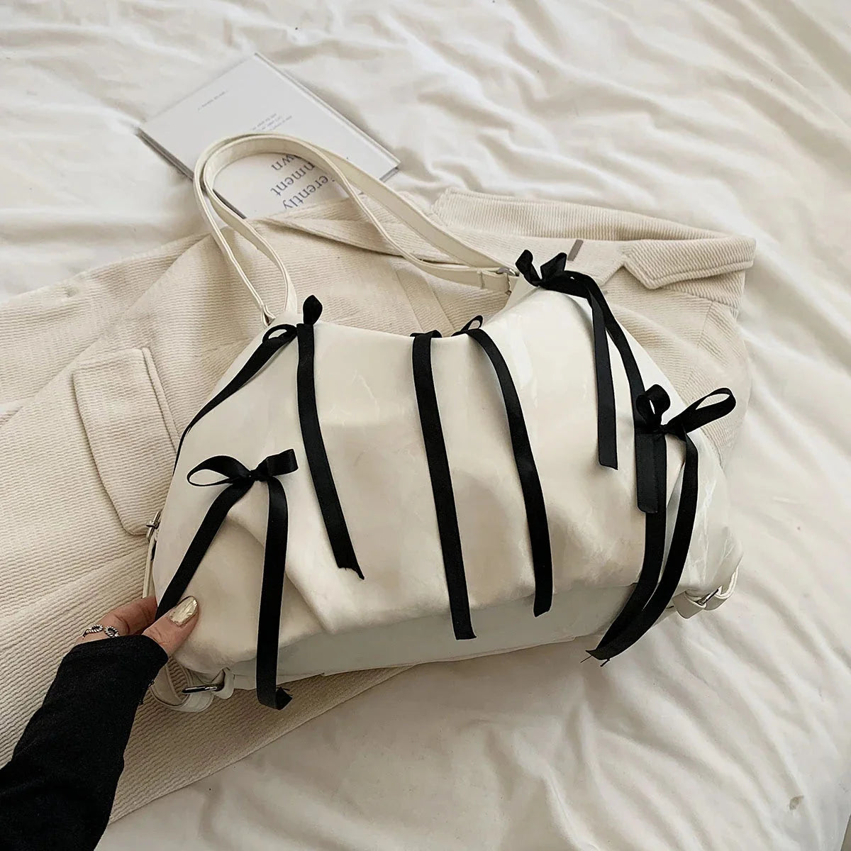 Small Ribbon Leather Shoulder Handbags — dettaglio della stampa