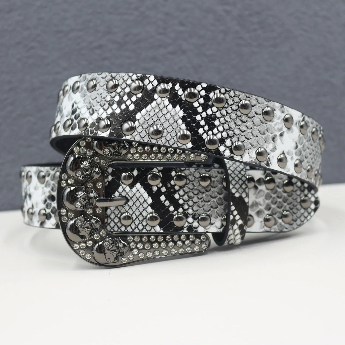 Snakeskin Studded Big Buckle Belt — vista frontale