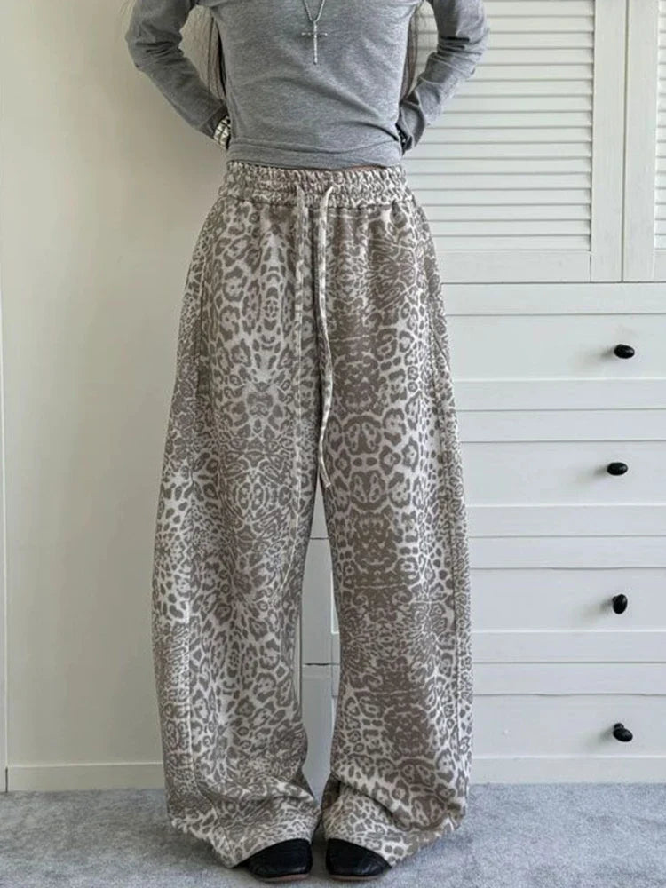 Snow Leopard High Waist Sweatpants Joggers Trousers — dettaglio della stampa
