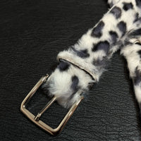 Snow Leopard Print Faux Fur and Leather Belt — dettaglio