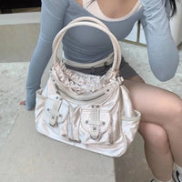 Soft Pleated Multi pocketed Handbag — dettaglio