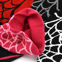 Spider Web Beanie — dettaglio della stampa