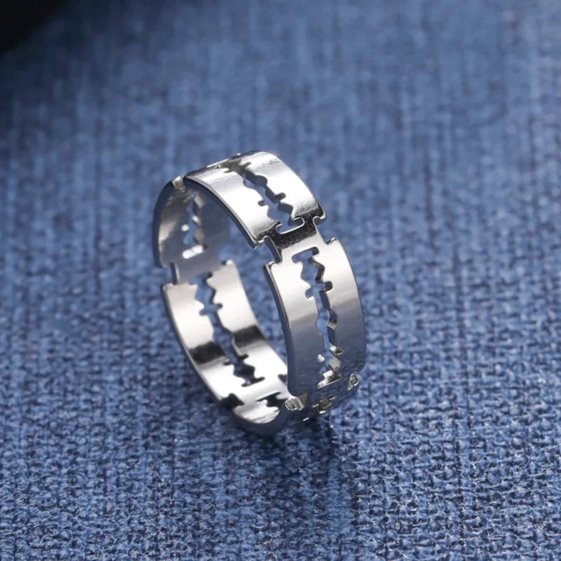Stainless Steel Blade Ring — dettaglio della stampa