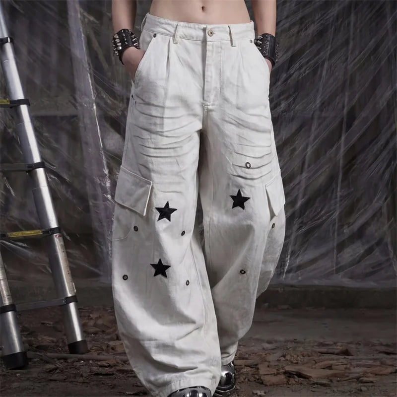 Star Graphic Print Distressed Cargo Denim Jeans — vista laterale