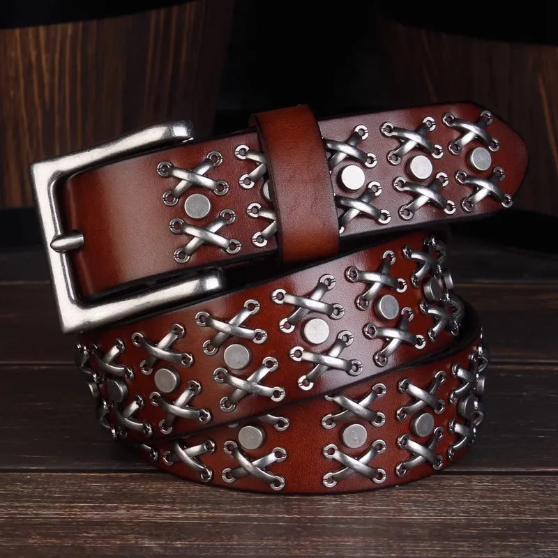 Studded Cross Stitch Rivet Genuine Leather Belt — vista posteriore
