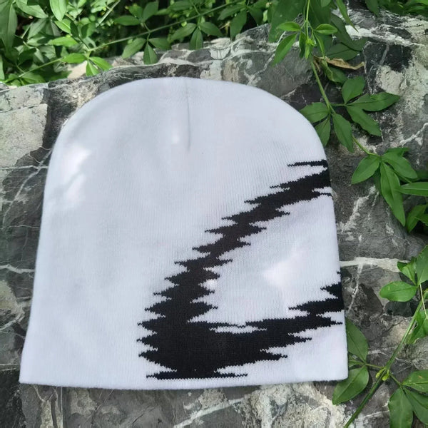 Stutter Step O Jacquard Graphic Beanie — vista frontale