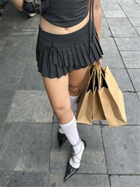 Summer Preppy Pleated Mini Skirt — in alternativa