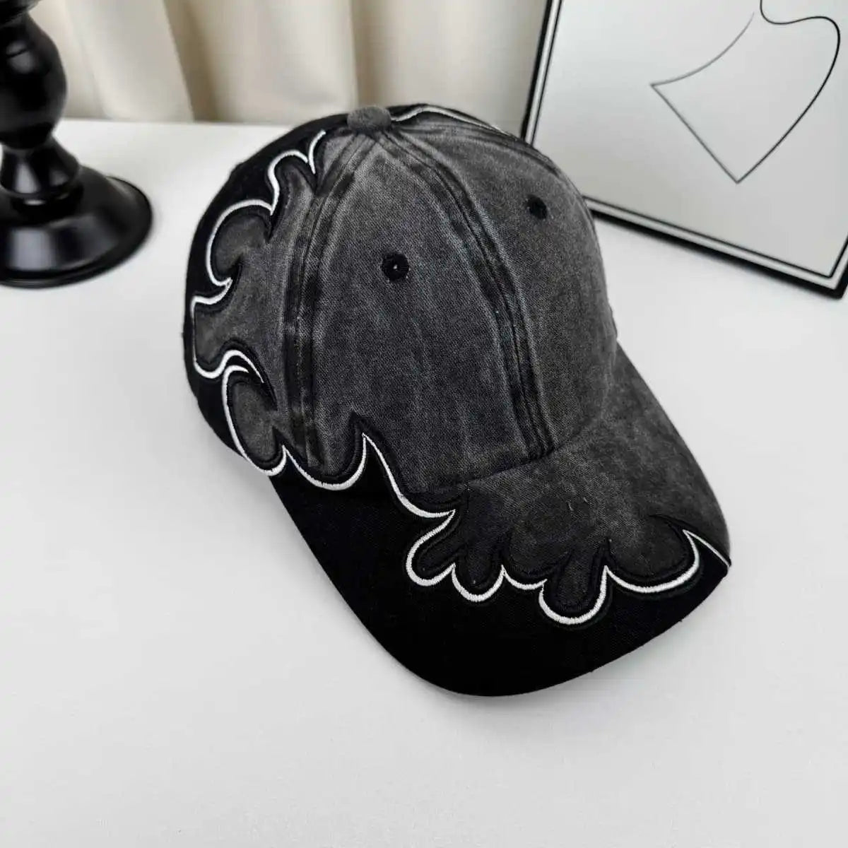 Summer Sun Embroidered Baseball Cap — vista posteriore