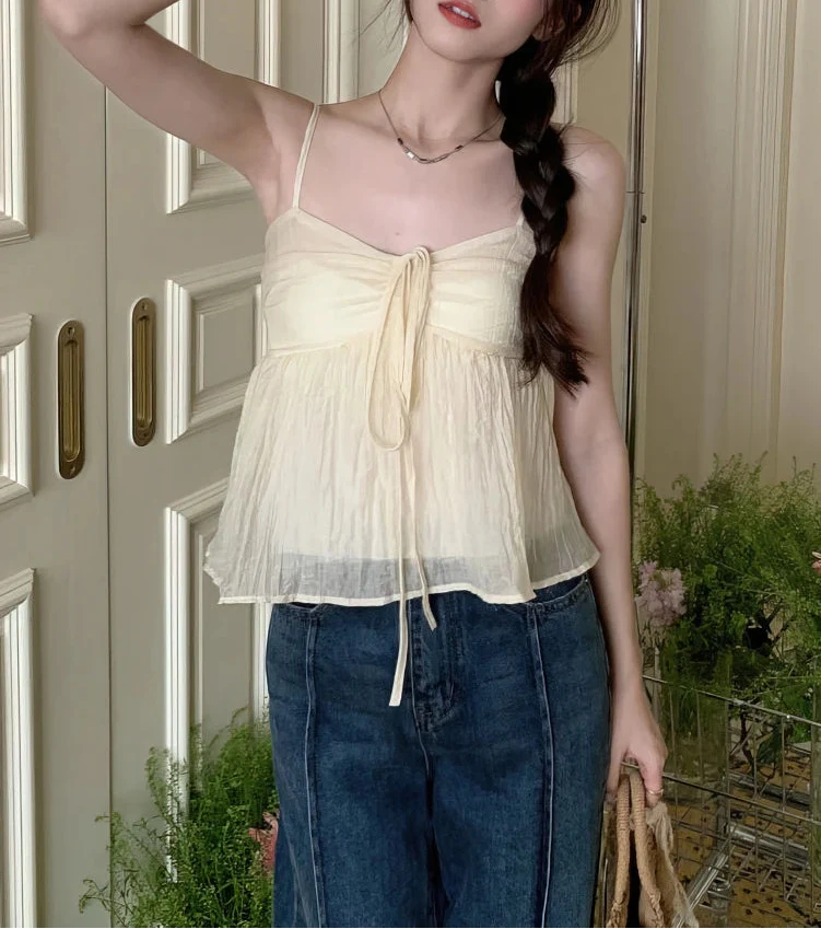 Sweet Babydoll Flowy Ruffle Crop Top — vista posteriore